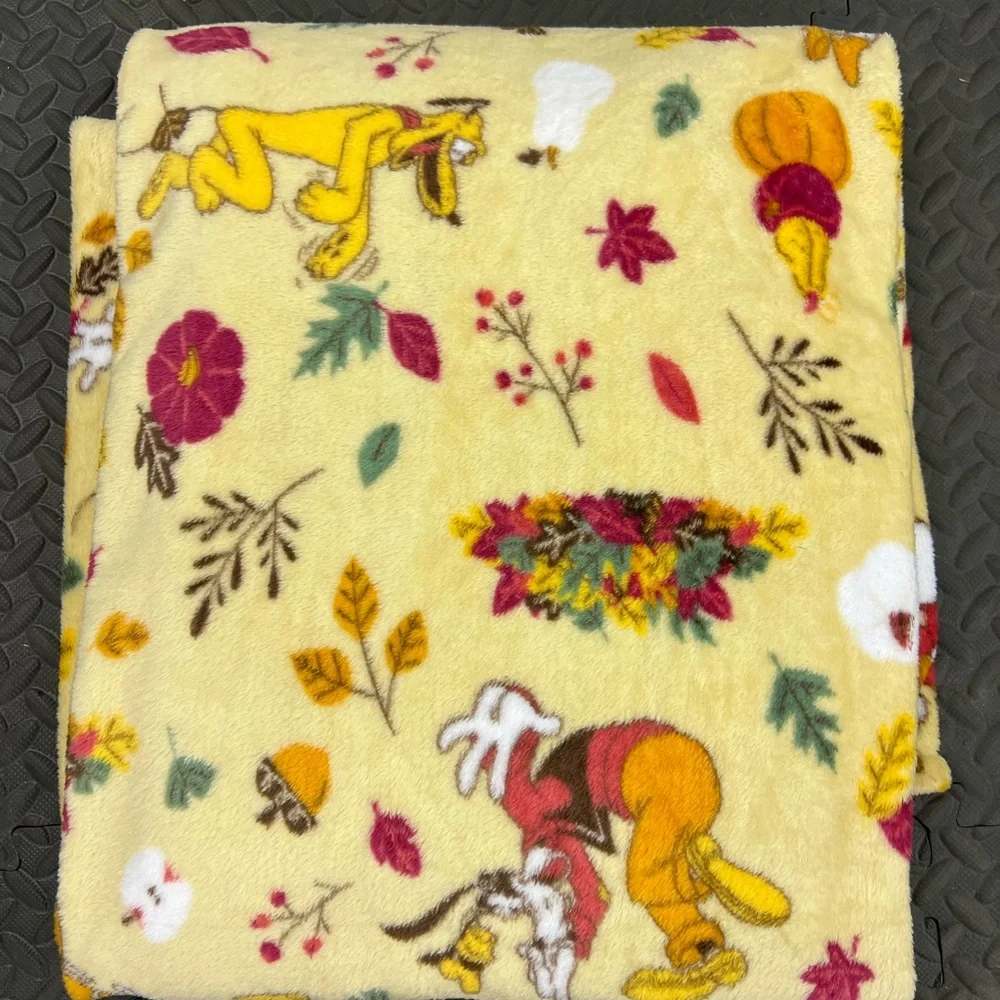 N/A soft yellow
